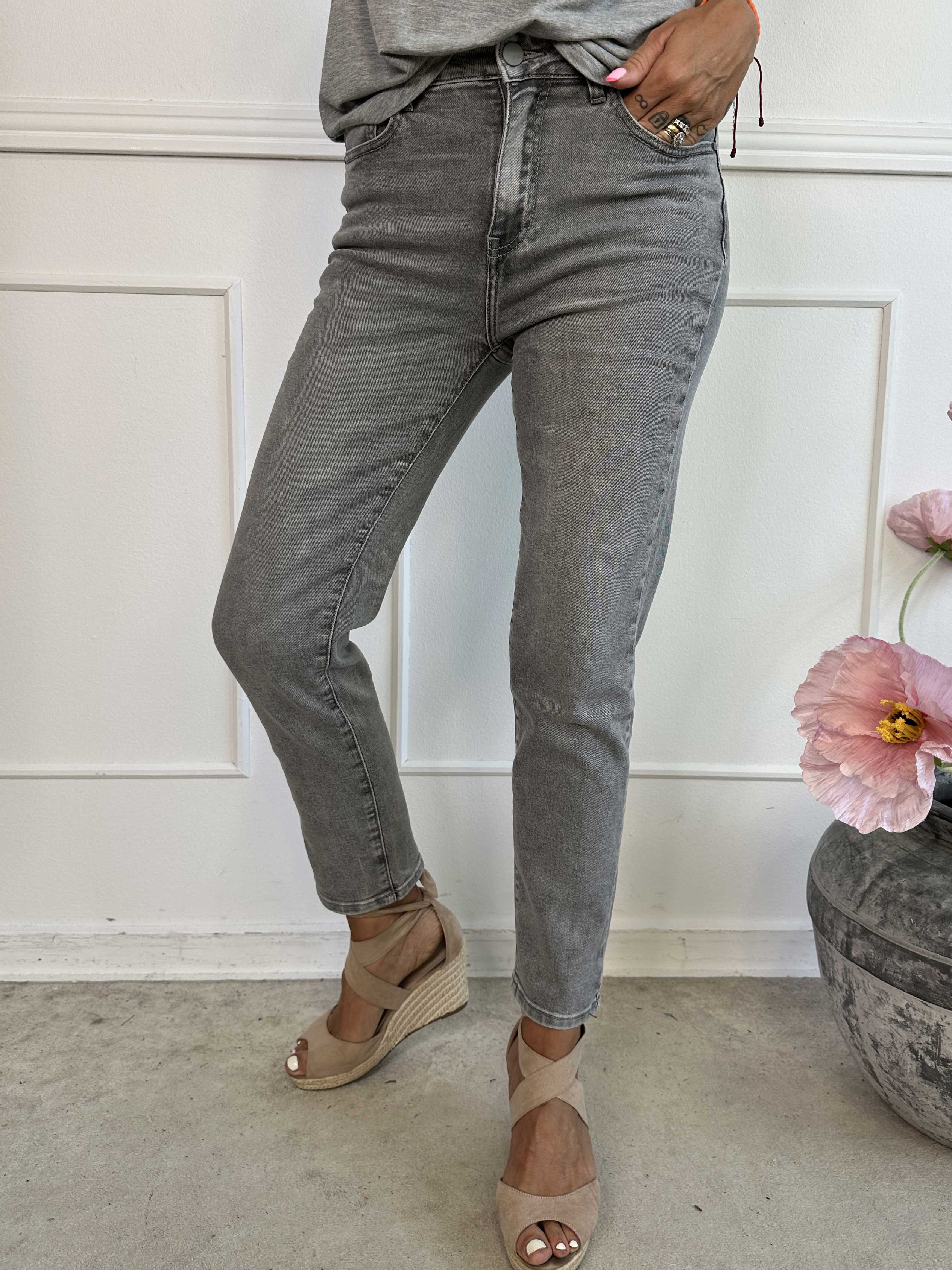 Lettie - Højtaljede moms jeans